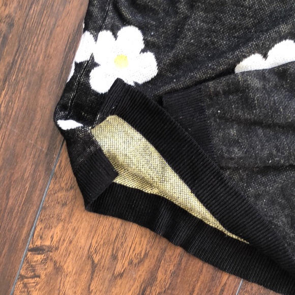 Cropped Flower sweater - Picture 2 of 2